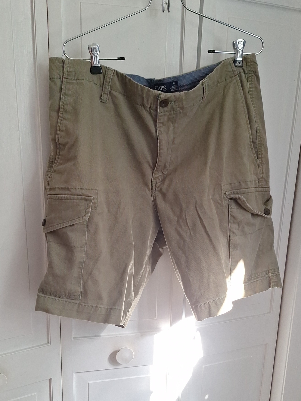 Chaps Men's Olive/Tan Cargo Shorts